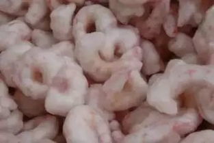 選水產(chǎn)品，究竟是活鮮好還是凍鮮好？——從食品安全與日常烹飪角度探討